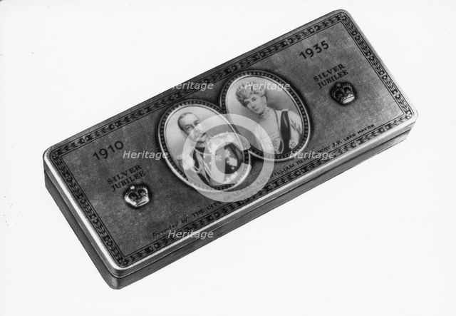 Commemorative tin, George V, Rowntree Factory, York, Yorkshire, 1935. Artist: Unknown
