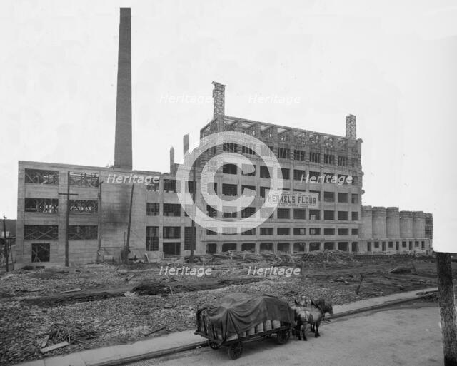 Commercial Milling Co. building, Detroit, Mich., c.between 1910 and 1920. Creator: Unknown.