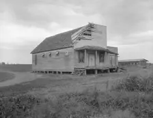 Commissary of the Gold Dust Plantation near Clarksdale, Mississippi, 1937. Creator: Dorothea Lange