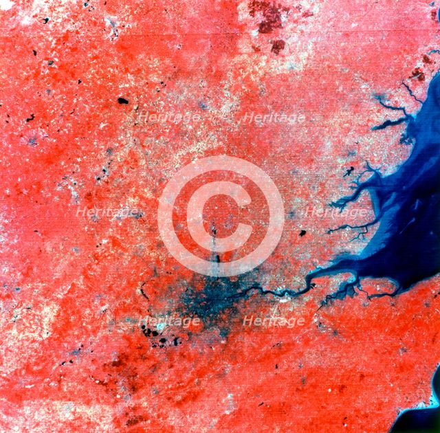 Composite photograph of London taken by Landsat 2, 29 July 1975. Creator: Unknown.