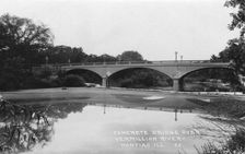 Concrete bridge over the Vermillion River, Pontiac, Illinois, USA, 1927