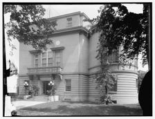Congressional Club, between 1917 and 1920. Creator: Harris & Ewing