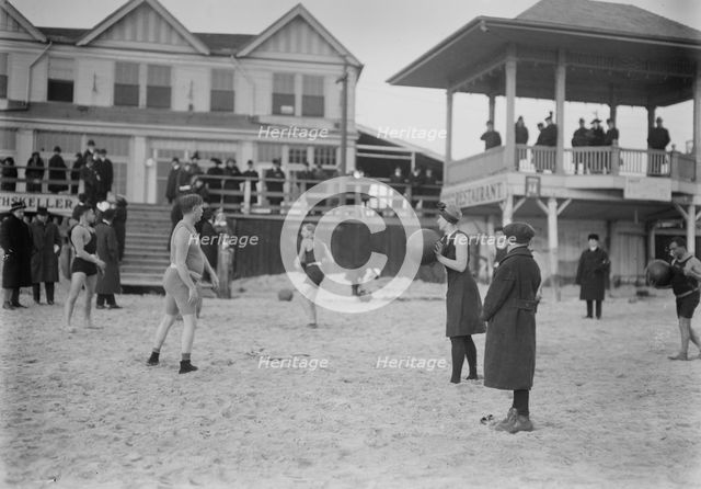 Coney Isl., 1/3/15, 1915. Creator: Bain News Service.