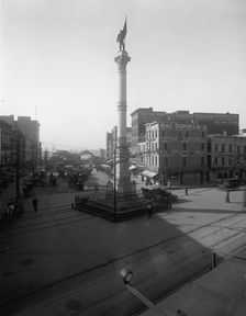 Confederate Monument, Norfolk, Va., between 1910 and 1920. Creator: Unknown