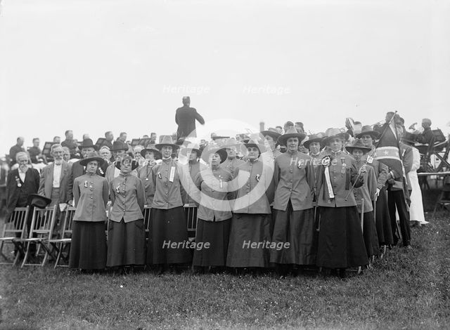 Confederate Reunion - Mrs. Hampton Osborne And Singers, 1917. Creator: Harris & Ewing.