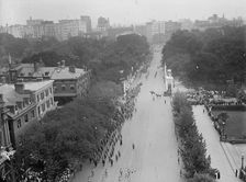 Confederate Reunion - Parade, 1917. Creator: Harris & Ewing