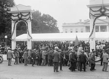 Confederate Reunion - Parade; Reviewing Stand, 1917. Creator: Harris & Ewing