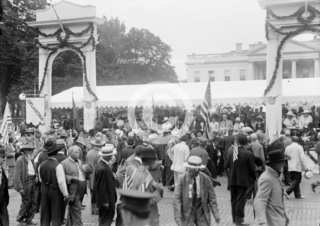 Confederate Reunion - President And Mrs. Wilson; Marshall, Etc. Reviewing Parade From Stand..., 1917 Creator: Harris & Ewing.