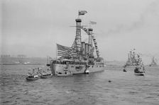 CONNECTICUT & MAYFLOWER, between c1910 and c1915. Creator: Bain News Service