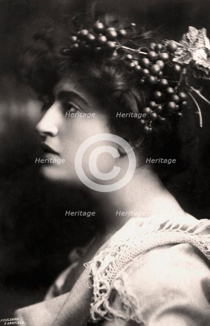 Constance Collier (1878-1955), British actress, 1900s.Artist: Foulsham and Banfield