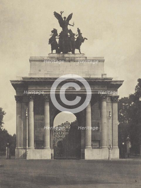 Constitution hill. From the album: Photograph album - London, 1920s. Creator: Harry Moult.