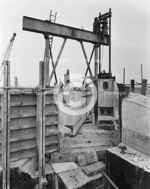 Construction of the Birmingham to Preston Motorway (M6), Staffordshire, 01/05/1962. Creator: John Laing plc.