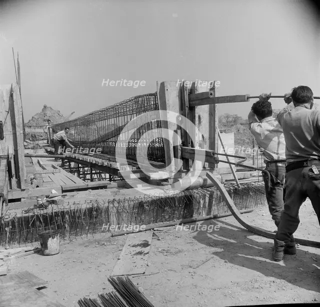 Construction of the Birmingham to Preston Motorway (M6), Staffordshire, 01/05/1962. Creator: John Laing plc.