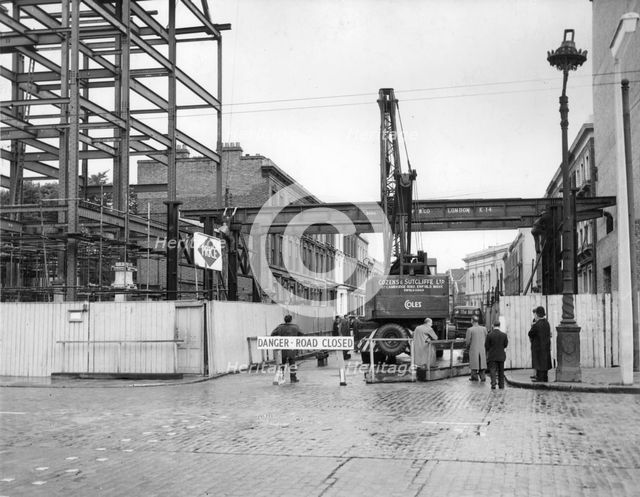 Construction work at Churchill Gardens in Pimlico, London, 1950s. Artist: Unknown