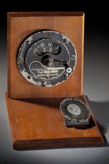 Controller, Magnetic Compass, General Electric, 2CA10E1, Wiley Post crash. Creator: General Electric Company