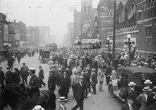 Convention crowd - Chicago, 1912. Creator: Bain News Service