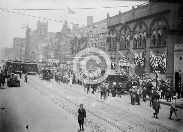 Convention crowd - Chicago, 1912. Creator: Bain News Service.