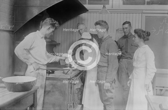 Cooking, Pratt Institute, Misses Kierstead & Hanks, 13 Aug 1917. Creator: Bain News Service.