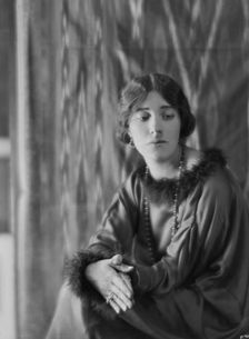 Coomarasumay, Ananda, Mrs. (Ratan Devi), portrait photograph, 1918 Jan. 14. Creator: Arnold Genthe