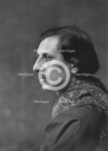Coomarasumay, Dr., portrait photograph, 1916 Mar. 14. Creator: Arnold Genthe.