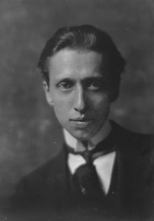 Cooper, Charles, Mr., portrait photograph, 1916. Creator: Arnold Genthe