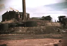 Copper mining and sulfuric acid plant, Copperhill, Tenn., 1940. Creator: Marion Post Wolcott