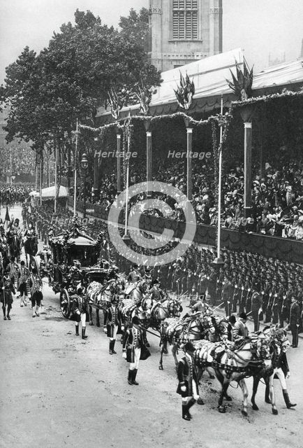 Coronation procession of George V and Queen Mary, near Westminster Abbey, 22 June 1911, (1937). Artist: Unknown