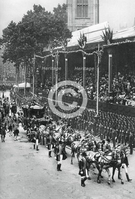 Coronation procession of George V and Queen Mary, near Westminster Abbey, 22 June 1911, (1937). Artist: Unknown