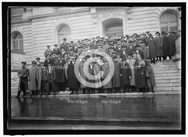 Corn growers on steps of House office building; Stafford of Wisconsin..., between 1910 and 1917. Creator: Harris & Ewing.