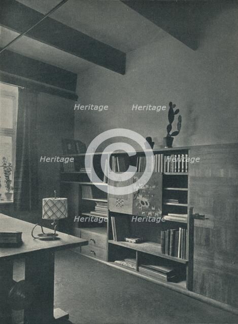 'Corner of a library designed by Hans Hartl', c1927. Artist: Unknown.