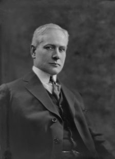Cornwell, H.C. de Vere, Dr., portrait photograph, 1917 May 19. Creator: Arnold Genthe