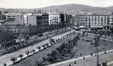 Catalonia square with the promenade that linked the Ramblas and the square, 1900