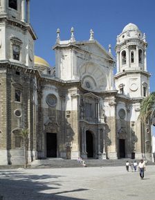 Cathedral of Cadiz, detail of the façade