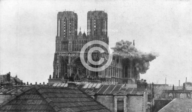 Cathedral of Reims, First World War, 19 April 1917. Artist: Unknown
