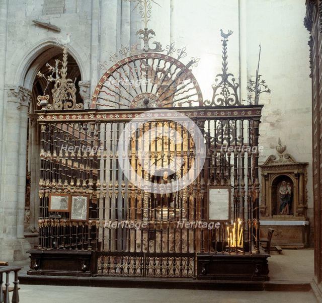Cathedral of Santo Domingo de la Calzada, gate to get to the Saint's crypt.
