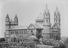 Cathedral, Worms, between c1915 and c1920. Creator: Bain News Service