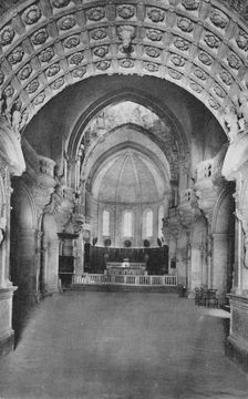 Cathedrale D'Avignon. - Cathedral Inside c1925