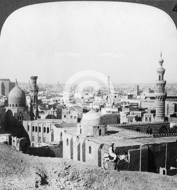 'Cairo, looking south west, across the city to the pyramids, Egypt', 1905.Artist: Underwood & Underwood