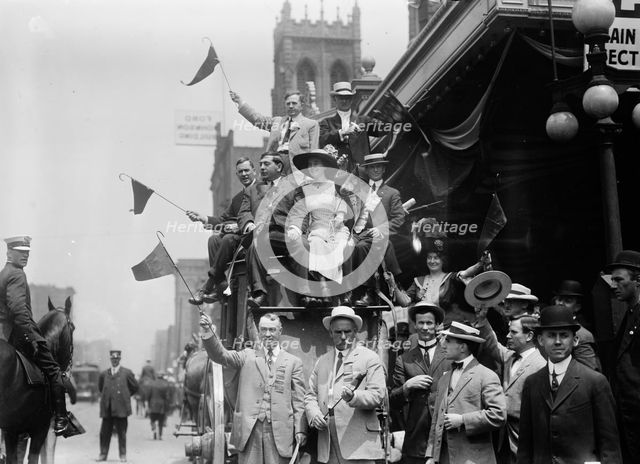 California delegates cheering on stagecoach at the 1912 Republican National Conv... June 18-22, 1912 Creator: Bain News Service.