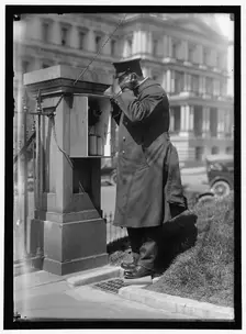 Call box at White House, between 1910 and 1917. Creator: Harris & Ewing