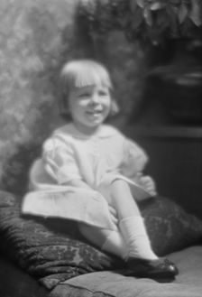 Cameron, Alexander, Jr., Mrs., baby of, portrait photograph, 1912 July 2. Creator: Arnold Genthe