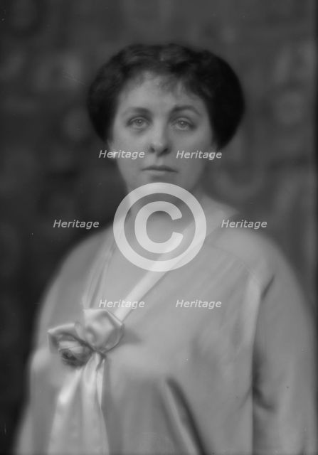 Cameron, Alexander, Jr., Mrs., portrait photograph, 1912 July 2. Creator: Arnold Genthe.