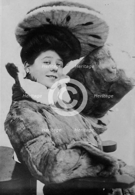 Camille Clifford (Bruce), Mrs. J.M. J.Evans, between c1910 and c1915. Creator: Bain News Service.