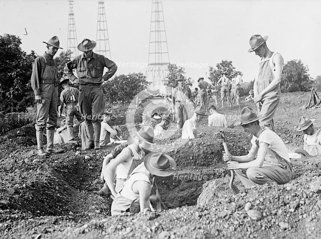 Camp, 1917 or 1918. Creator: Harris & Ewing.