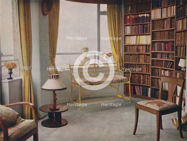 'Campbell-Grant: Living-room in a flat for Humphrey Thackrah, Esq., in Charterhouse Square, London', Creator: Unknown.