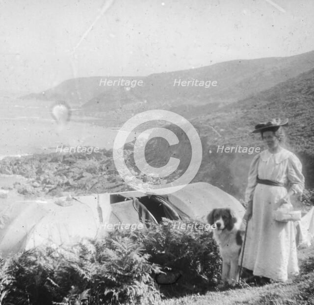 Camping, late 19th or early 20th century. Artist: Unknown