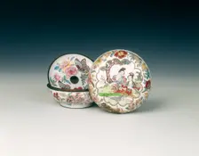 Canton famille rose enamel box, Qing dynasty, China, 18th century. Creator: Unknown