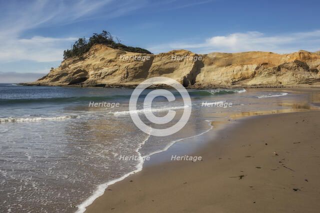 Cape Kiwanda. Creator: Joshua Johnston.