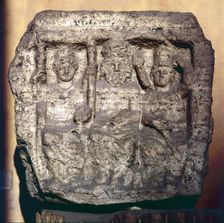 Capitoline Triad, Minerva, Jupiter and Juno, Funerary cippus or tomb marker