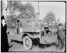 Capt. Buzzcott's army kitchen, between 1910 and 1920. Creator: Harris & Ewing